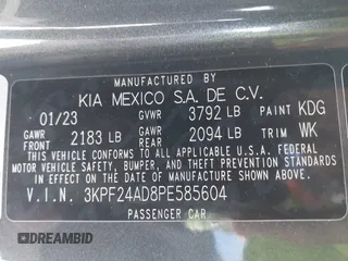 2023 Kia Forte LXS z VIN 3KPF24AD8PE585604, wystawiony jako IAAI lot #42098930 z przebiegiem 18 946 mil mil oraz . Historia ofert i sprzedaży dostępna na DreamBid. Obrazek 9.