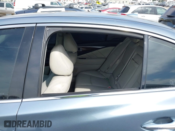 2018 Infiniti Q50 3.0t LUXE with VIN JN1EV7AP9JM352079, listed as a IAAI auction lot 42030404 with 62,550 mi miles. Bid and sale history available at carsss.com. Image 6.