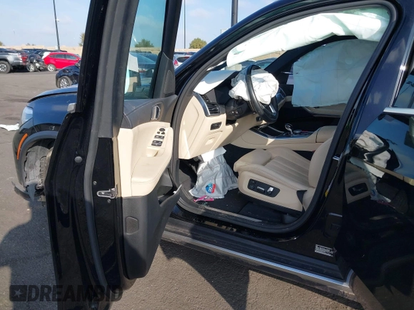 2022 BMW X5 sDrive40i with VIN 5UXCR4C02N9N19154, listed as a IAAI auction lot 41614568 with 1 mi miles. Bid and sale history available at carsss.com. Image 5.