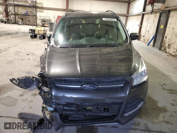 2016 Ford Escape SE z VIN 1FMCU9G98GUB07175, wystawiony jako Copart lot #44966825 z przebiegiem 118 727 mil mil oraz Szkoda całkowita • Salvage title. Historia ofert i sprzedaży dostępna na DreamBid. Obrazek 5.
