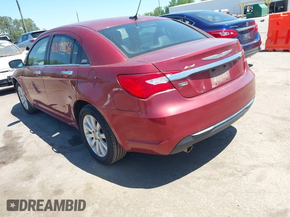 2013 Chrysler 200 Limited with VIN 1C3CCBCGXDN528375, listed as a IAAI auction lot 42095856 with 182,008 mi miles. Bid and sale history available at carsss.com. Image 3.