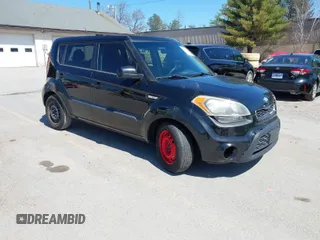 2013 Kia Soul with VIN KNDJT2A58D7570097, listed as a IAAI auction lot 42038684 with 159,091 mi miles. Bid and sale history available at carsss.com. Image 1.