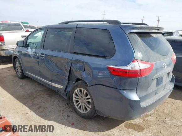 2017 Toyota Sienna XLE Auto Access Seat with VIN 5TDYZ3DC1HS888393, listed as a IAAI auction lot 41572093 with 95,290 mi miles. Bid and sale history available at carsss.com. Image 3.