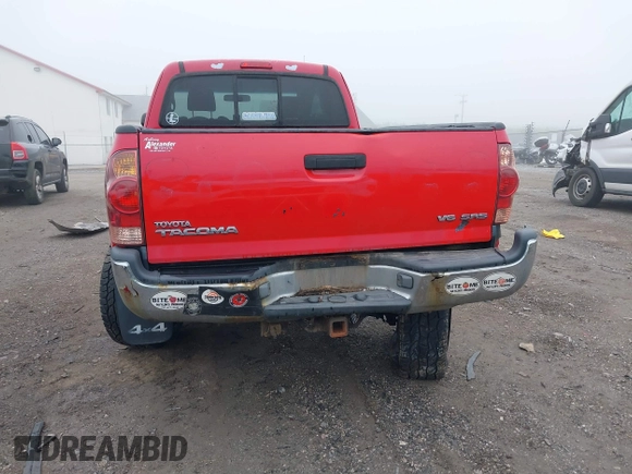 2006 Toyota Tacoma with VIN 5TEUU42N66Z241527, listed as a IAAI auction lot 40448450 with 161,424 mi miles. Bid and sale history available at carsss.com. Image 16.