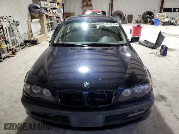 2002 BMW 3 Series 325i with VIN WBAET37442NH00844, listed as a Copart auction lot 85558094 with 247,634 mi miles and Salvage Title. Bid and sale history available at carsss.com. Image 5.