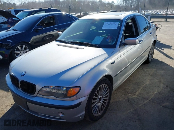 2003 BMW 3 Series 330xi with VIN WBAEW53493PN30296, listed as a IAAI auction lot 41429776 with 233,013 mi miles. Bid and sale history available at carsss.com. Image 17.