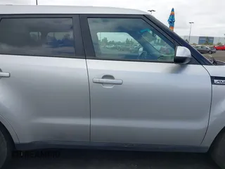 2019 Kia Soul with VIN KNDJN2A28K7694447, listed as a IAAI auction lot 42115406 with 84,065 mi miles and . Bid and sale history available at DreamBid. Image 13.