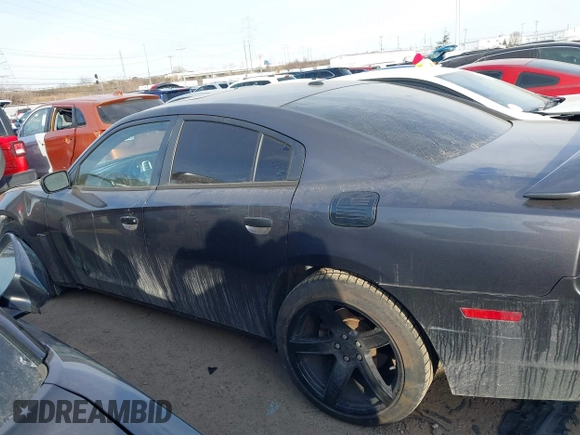 2014 Dodge Charger RT z VIN 2C3CDXCT7EH214037, wystawiony jako IAAI lot #41399551 z przebiegiem 108 620 mil mil oraz . Historia ofert i sprzedaży dostępna na DreamBid. Obrazek 14.
