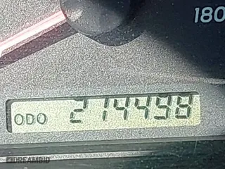 2005 Toyota Tundra SR5 with VIN 5TBET34105S483228, listed as a IAAI auction lot 41640857 with 214,498 mi miles. Bid and sale history available at carsss.com. Image 16.
