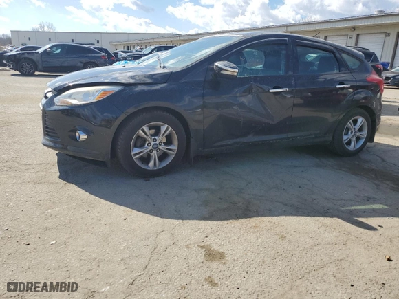 2013 Ford Focus SE with VIN 1FADP3K22DL162834, listed as a Copart auction lot 47077545 with 153,799 mi miles and Salvage Title. Bid and sale history available at carsss.com. Image 1.