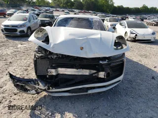2022 Porsche Macan Turbo with VIN WP1AF2A53NLB31632, listed as a Copart auction lot 54890115 with 31,880 mi miles and Salvage title. Bid and sale history available at DreamBid. Image 5.