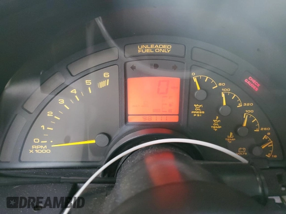 1993 Chevrolet Corvette с VIN 1G1YY23P0P5119317, выставлен на аукционе Copart как лот 59141725 с пробегом 98 111 миль миль и Списание • Salvage title. История ставок и продаж доступна на DreamBid. Изображение 9.