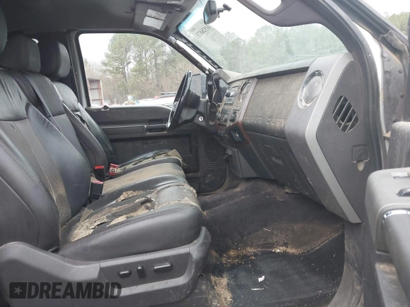 2011 Ford F-250 XL with VIN 1FT7X2B63BEB03510, listed as a IAAI auction lot 41526873 with 323,936 mi miles and . Bid and sale history available at DreamBid. Image 5.