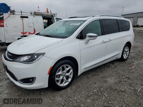2020 Chrysler Pacifica Limited z VIN 2C4RC1GG6LR130835, wystawiony jako Copart lot #86351384 z przebiegiem 118 001 mil mil oraz Szkody całkowita. Historia ofert i sprzedaży dostępna na DreamBid. Obrazek 1.