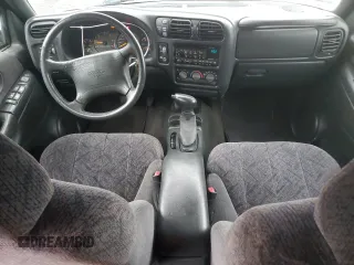 1998 GMC Jimmy SLE with VIN 1GKDT13W6W2535592, listed as a Copart auction lot 81953844 with 88,205 mi miles and Salvage Title. Bid and sale history available at carsss.com. Image 8.