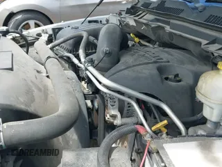 2013 Ram 1500 Big Horn z VIN 1C6RR7LT0DS550103, wystawiony jako IAAI lot #40230784 z przebiegiem 169 270 mil mil oraz . Historia ofert i sprzedaży dostępna na DreamBid. Obrazek 19.