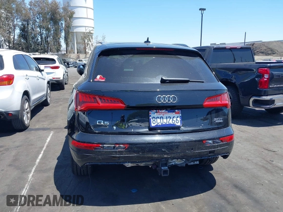 2018 Audi Q5 Premium Plus z VIN WA1BNAFY7J2094777, wystawiony jako IAAI lot #42265300 z przebiegiem Nie podano mil oraz . Historia ofert i sprzedaży dostępna na DreamBid. Obrazek 6.