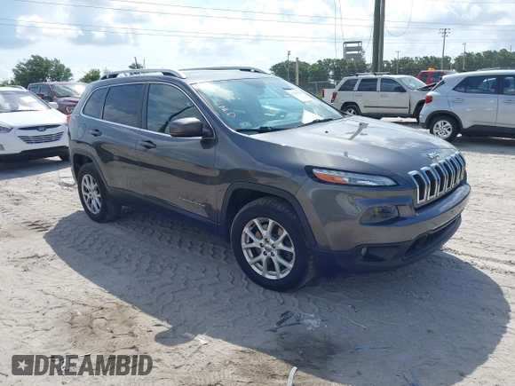 2016 Jeep Cherokee Latitude z VIN 1C4PJMCS1GW367447, wystawiony jako IAAI lot #42367643 z przebiegiem 151 072 mil mil oraz . Historia ofert i sprzedaży dostępna na DreamBid. Obrazek 1.