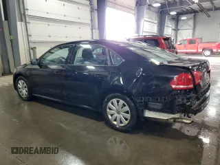 2013 Volkswagen Passat Wolfsburg Edition with VIN 1VWAP7A32DC099665, listed as a Copart auction lot 82558194 with 173,109 mi miles and Salvage Title. Bid and sale history available at carsss.com. Image 2.
