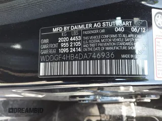 2013 Mercedes-Benz C-Class C 250 Sport with VIN WDDGF4HB4DA746936, listed as a IAAI auction lot 41594574 with 101,488 mi miles. Bid and sale history available at carsss.com. Image 9.
