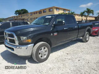 2010 Dodge 2500 SLT z VIN 3D7UT2CL3AG158328, wystawiony jako Copart lot #56364175 z przebiegiem 338 713 mil mil oraz Szkoda całkowita • Salvage title. Historia ofert i sprzedaży dostępna na DreamBid. Obrazek 1.