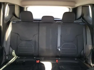 2018 Jeep Renegade Latitude with VIN ZACCJABH1JPH71260, listed as a Copart auction lot 68535514 with 33,651 mi miles and Salvage title. Bid and sale history available at DreamBid. Image 10.