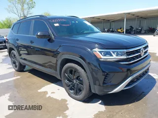 2022 Volkswagen Atlas SE with VIN 1V2HR2CA1NC549980, listed as a IAAI auction lot 42003986 with 53,768 mi miles and . Bid and sale history available at DreamBid. Image 1.