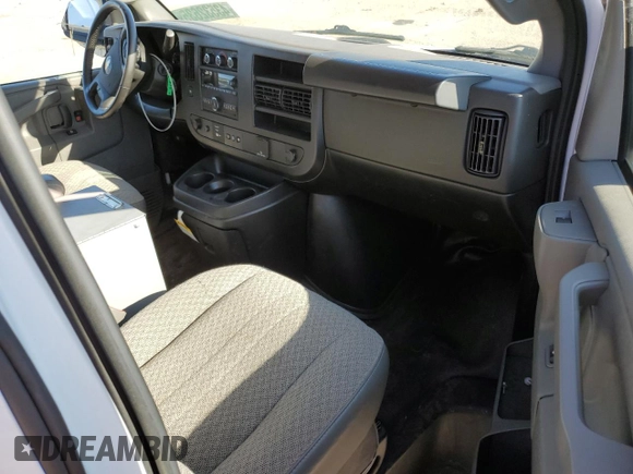 2023 Chevrolet Express Cargo with VIN 1GCWGAFP1P1241988, listed as a Copart auction lot 43532635 with 24,646 mi miles and Salvage title. Bid and sale history available at DreamBid. Image 8.