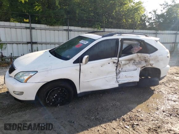2004 Lexus RX 330 with VIN JTJHA31UX40013165, listed as a Copart auction lot 61040094 with 184,872 mi miles and Salvage Title. Bid and sale history available at carsss.com. Image 1.