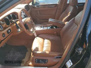 2006 Bentley Flying Spur z VIN SCBBR53W96C032273, wystawiony jako Copart lot #46582715 z przebiegiem Nie podano mil oraz Szkody całkowita. Historia ofert i sprzedaży dostępna na DreamBid. Obrazek 7.