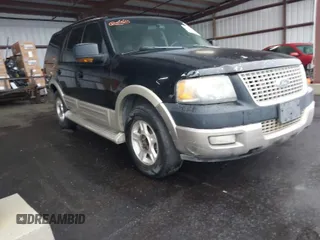 2006 Ford Expedition Eddie Bauer with VIN 1FMPU17526LA27603, listed as a IAAI auction lot 41953598 with 279,674 mi miles. Bid and sale history available at carsss.com. Image 1.