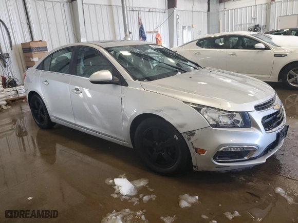 2015 Chevrolet Cruze LT with VIN 1G1PC5SB7F7212386, listed as a Copart auction lot 49207995 with 0 mi miles and Non Repairable. Bid and sale history available at carsss.com. Image 4.