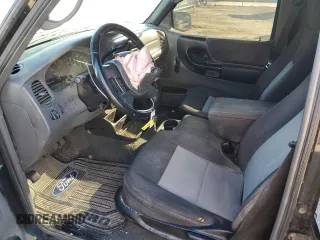 2005 Ford Ranger XL z VIN 1FTYR10D55PA23693, wystawiony jako Copart lot #48009745 z przebiegiem 197 266 mil mil oraz Szkoda całkowita • Salvage title. Historia ofert i sprzedaży dostępna na DreamBid. Obrazek 7.