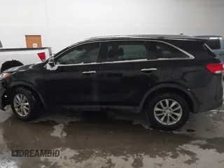 2018 Kia Sorento LX with VIN 5XYPG4A32JG383316, listed as a IAAI auction lot 41578609 with 1 mi miles. Bid and sale history available at carsss.com. Image 14.
