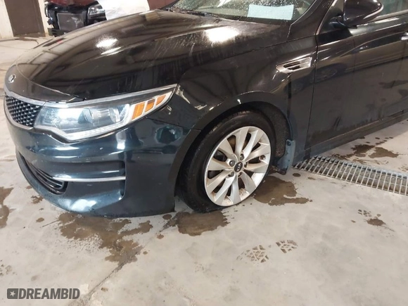 2018 Kia Optima EX with VIN 5XXGU4L30JG182878, listed as a IAAI auction lot 41733244 with 134,642 mi miles. Bid and sale history available at carsss.com. Image 12.