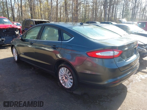 2015 Ford Fusion SE Hybrid with VIN 3FA6P0LU2FR135144, listed as a IAAI auction lot 41975973 with 89,315 mi miles. Bid and sale history available at carsss.com. Image 3.