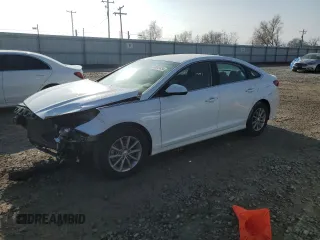 2018 Hyundai Sonata SE z VIN 5NPE24AF3JH599877, wystawiony jako Copart lot #82849334 z przebiegiem Nie podano mil oraz Szkoda całkowita • Salvage title. Historia ofert i sprzedaży dostępna na DreamBid. Obrazek 1.