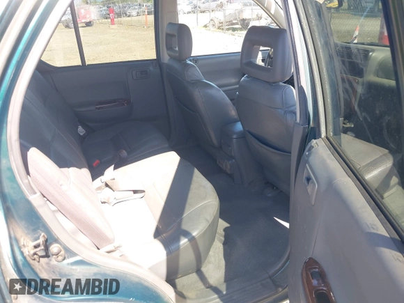 1998 Honda Passport LX z VIN 4S6CM58W0W4407344, wystawiony jako IAAI lot #42201105 z przebiegiem 254 317 mil mil oraz . Historia ofert i sprzedaży dostępna na DreamBid. Obrazek 8.