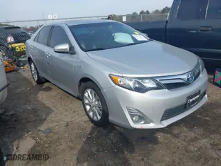 2012 Toyota Camry Hybrid XLE with VIN 4T1BD1FK0CU001735, listed as a IAAI auction lot 41775220 with 213,569 mi miles. Bid and sale history available at carsss.com. Image 1.