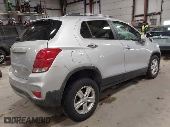 2019 Chevrolet Trax LT with VIN 3GNCJPSB8KL294102, listed as a IAAI auction lot 41431369 with Not Provided miles. Bid and sale history available at carsss.com. Image 4.
