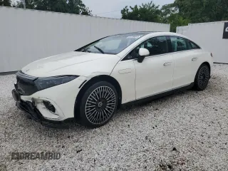 2022 Mercedes-Benz EQS with VIN W1KCG4EB2NA020719, listed as a Copart auction lot 63239814 with 28,722 mi miles and Salvage Title. Bid and sale history available at carsss.com. Image 1.