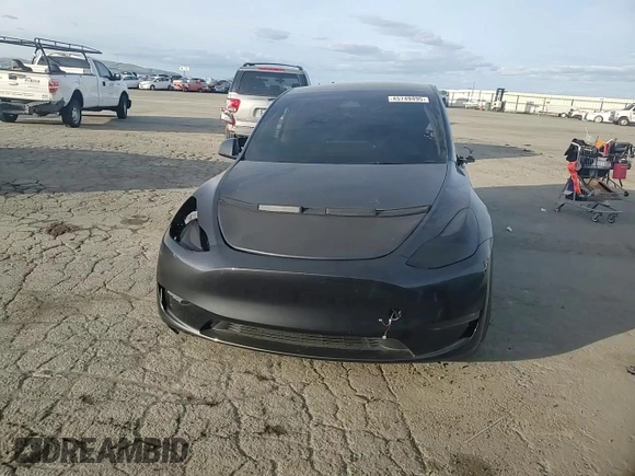 2024 Tesla Model Y Performance z VIN 7SAYGDEF3RF078535, wystawiony jako Copart lot #45749495 z przebiegiem 8 852 mil mil oraz Szkoda całkowita • Salvage title. Historia ofert i sprzedaży dostępna na DreamBid. Obrazek 11.