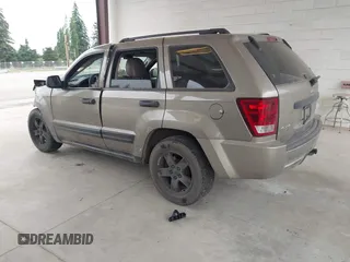 2005 Jeep Grand Cherokee Laredo with VIN 1J4GR48KX5C589625, listed as a IAAI auction lot 42699102 with Not provided miles and . Bid and sale history available at DreamBid. Image 3.