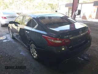 2018 Nissan Altima SV with VIN 1N4AL3APXJC270416, listed as a IAAI auction lot 42059145 with 157,877 mi miles and . Bid and sale history available at carsss.com. Image 3.