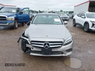 2019 Mercedes-Benz C 300 с VIN 55SWF8DBXKU315975, выставлен на аукционе IAAI как лот 42186624 с пробегом 32 459 миль миль и . История ставок и продаж доступна на DreamBid. Изображение 12.