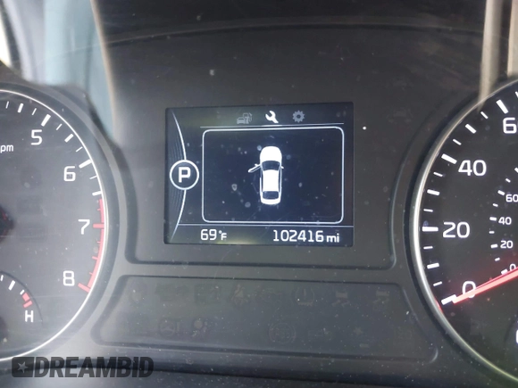 2016 Kia Optima LX z VIN KNAGT4L38G5102885, wystawiony jako IAAI lot #42229044 z przebiegiem 102 416 mil mil oraz . Historia ofert i sprzedaży dostępna na DreamBid. Obrazek 7.