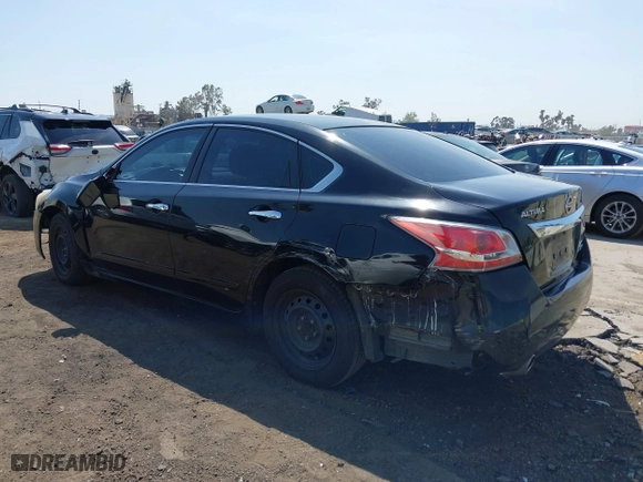 2015 Nissan Altima 2.5 with VIN 1N4AL3AP2FN914521, listed as a IAAI auction lot 41987003 with 143,981 mi miles. Bid and sale history available at carsss.com. Image 3.