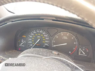 2002 Saturn SL z VIN 1G8ZK54702Z130021, wystawiony jako IAAI lot #42091064 z przebiegiem 68 754 mil mil oraz . Historia ofert i sprzedaży dostępna na DreamBid. Obrazek 7.
