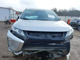 2019 Mitsubishi Eclipse Cross ES with VIN JA4AT3AAXKZ035142, listed as a IAAI auction lot 41423375 with 161,034 mi miles. Bid and sale history available at carsss.com. Image 6.