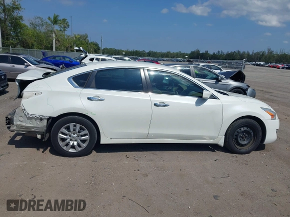 2015 Nissan Altima 2.5 SV with VIN 1N4AL3AP6FC434347, listed as a IAAI auction lot 42058176 with 131,022 mi miles. Bid and sale history available at carsss.com. Image 14.